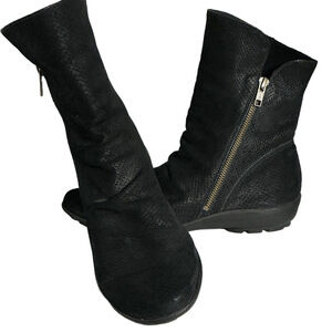 Walking Cradles Black Leather Textured Zip Comfort Boots – Mid-Calf Style 9N